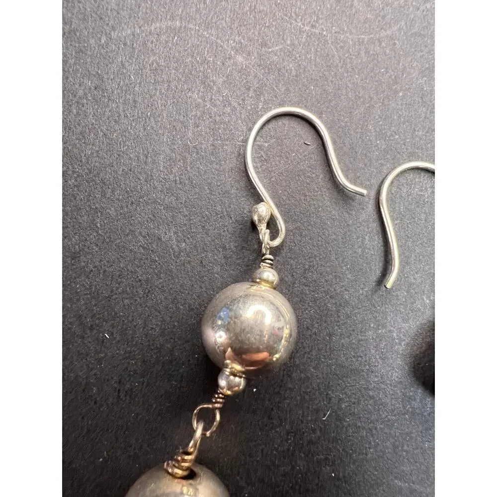 Vintage sterling silver graduated ball dangling earrings